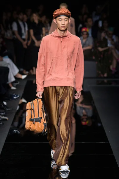 Look 42